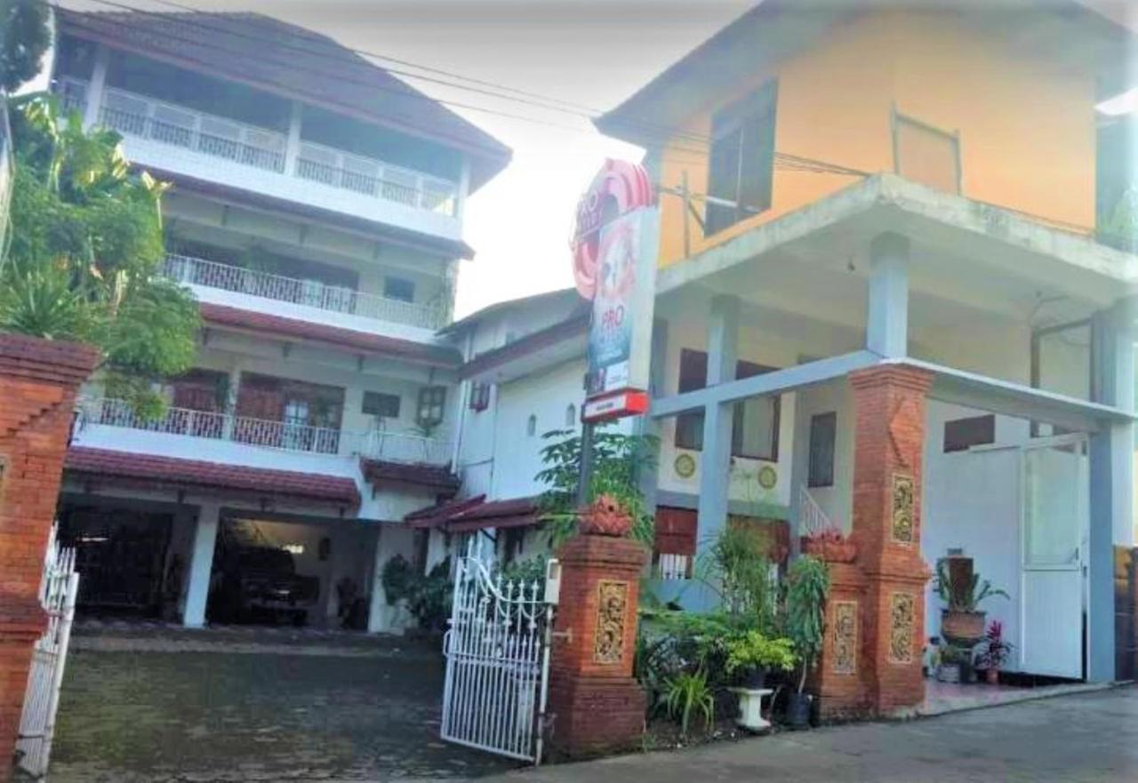 Wisma&Kantin Amanda Mojokerto Bagian luar foto
