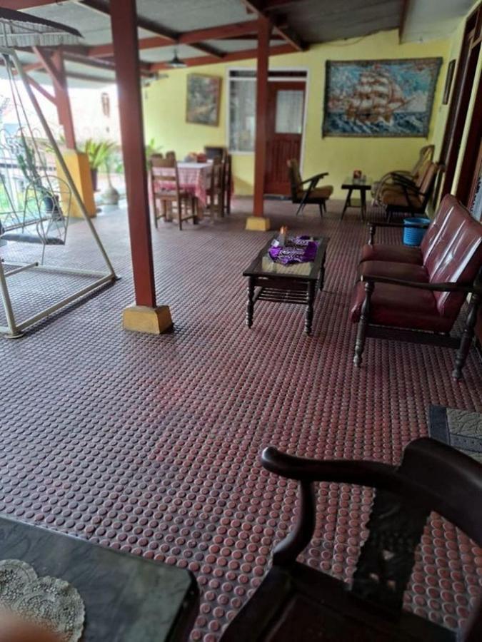 Wisma&Kantin Amanda Mojokerto Bagian luar foto